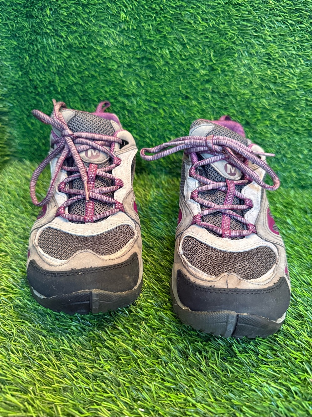 Merrell women’s Azura Purple and Gray mesh Hiking Sneakers size 9.0
